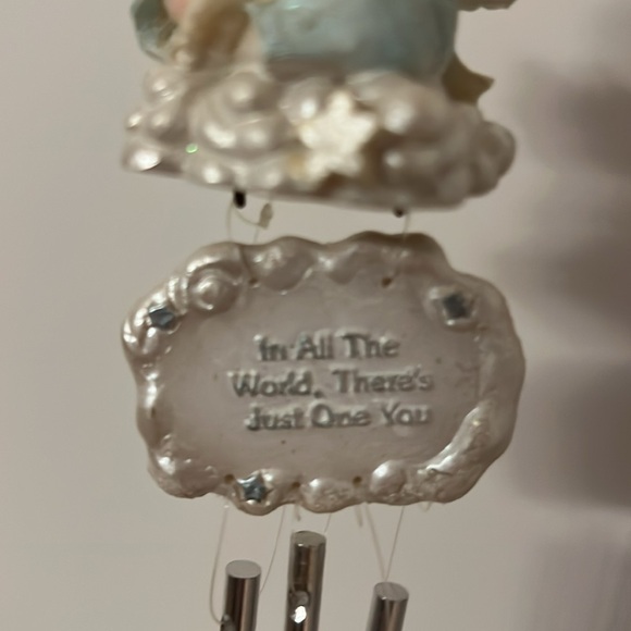 Vintage  Sweet Cherub wind-chimes 7 1/2” approx 3 metal pipes resin - Picture 3 of 3